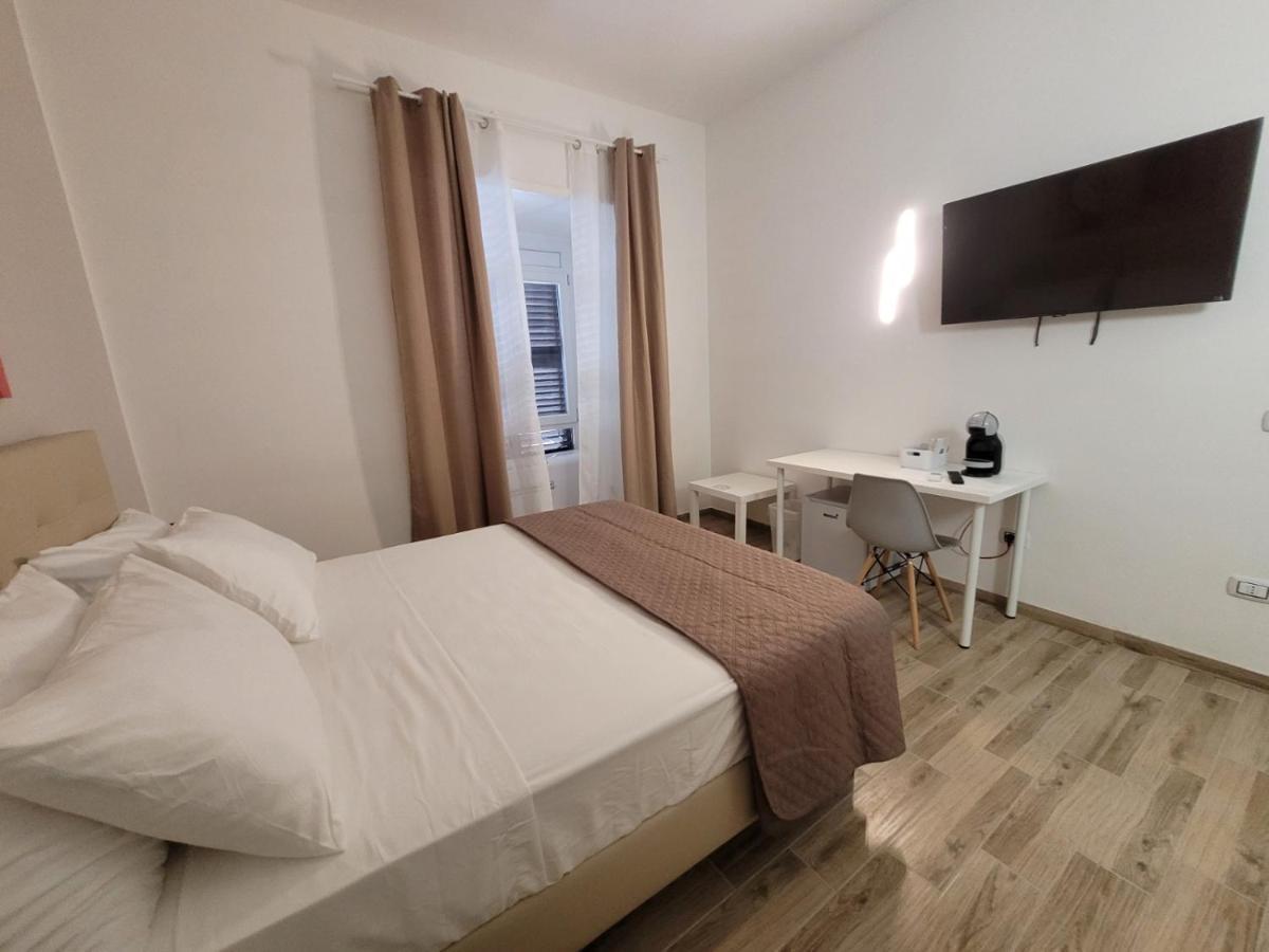 Tiber Rooms Testaccio Roma Ngoại thất bức ảnh